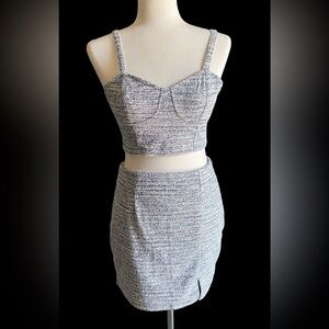 ALMOST FAMOUS-TWO PIECE SET-TOP & SKIRT-SIZE MEDIUM